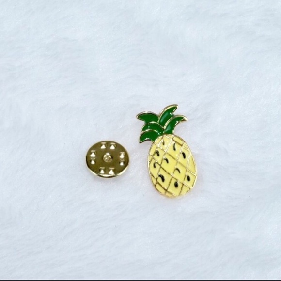 Jewelry - 3/$23 🆕 Cute Pineapple Enamel Pin Brooch